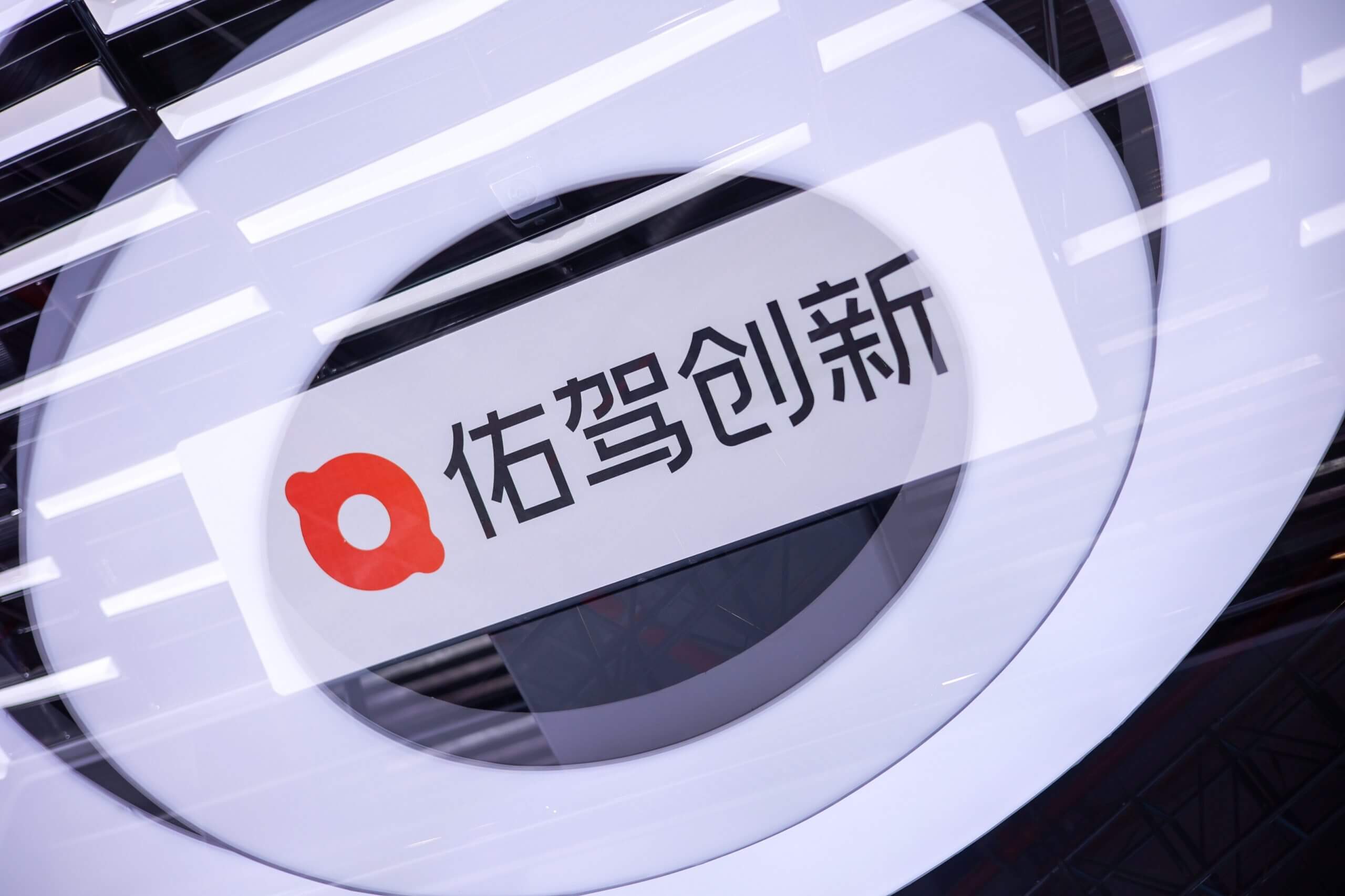马斯克xAI“超级计算工厂”挑战Meta,引领AI算力新纪元